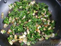 Фото приготовления рецепта: Чебуреки с сыром фета и зеленью, или Кутабы (на сковороде) - шаг №10