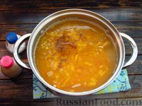 Фото приготовления рецепта: Пшенный суп с яичной паутинкой - шаг №8