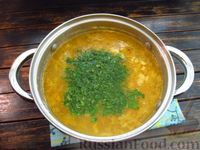 Фото приготовления рецепта: Пшенный суп с яичной паутинкой - шаг №9