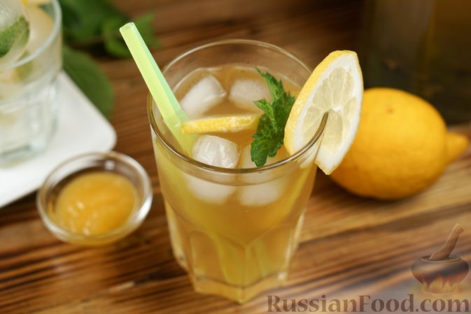 Напиток из мяты и лимона без сахара с медом