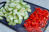 Фото приготовления рецепта: Овощное рагу с кабачками и кукурузой - шаг №6