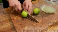 Фото приготовления рецепта: Домашний лимонад с мятой - шаг №2