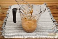 Фото приготовления рецепта: Классический кофе фраппе (из растворимого кофе) - шаг №4