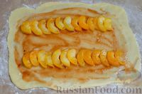 Фото приготовления рецепта: Песочные рулеты с абрикосами - шаг №10