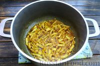 Фото приготовления рецепта: Овощное рагу с кабачками, картошкой и капустой - шаг №5