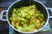 Фото приготовления рецепта: Овощное рагу с кабачками, картошкой и капустой - шаг №9
