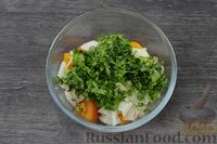 Фото приготовления рецепта: Салат из помидоров, лука и сухариков - шаг №6