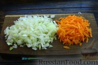 Фото приготовления рецепта: Кабачки, тушенные с болгарским перцем и томатным соусом - шаг №2