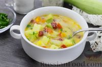Фото к рецепту: Кабачковый суп с колбасой и плавленым сыром