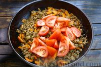 Фото приготовления рецепта: Макароны с фаршем и овощами в томатном соусе - шаг №13