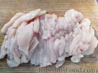 Фото приготовления рецепта: Макароны с курицей и овощами в соусе терияки - шаг №2