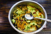 Фото приготовления рецепта: Салат из кабачков, баклажанов и моркови, по-корейски - шаг №14