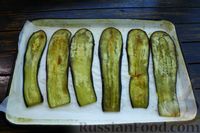 Фото приготовления рецепта: Рулетики из баклажанов с куриной печенью - шаг №7