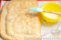 Фото приготовления рецепта: Песочное печенье с малиновой прослойкой и сахарной глазурью - шаг №12