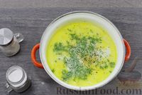 Фото приготовления рецепта: Куриный суп со сливками - шаг №9