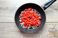Фото приготовления рецепта: Кабачки, запечённые с сыром и болгарским перцем - шаг №6