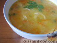 Фото к рецепту: Суп постный гороховый с лапшой