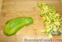 Фото приготовления рецепта: Салат из крабовых палочек и авокадо - шаг №1
