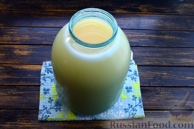 Буковинский яблочный квас с корицей и медом: рецепт и польза