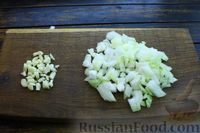 Фото приготовления рецепта: Картофельный суп-пюре со щавелем и кнелями из плавленого сыра - шаг №2
