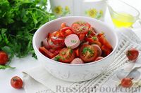 Фото к рецепту: Овощной салат с сосисками