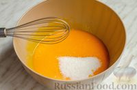 Фото приготовления рецепта: Бисквит на желтках - шаг №4