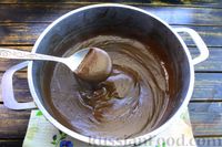 Фото приготовления рецепта: Домашнее шоколадное мороженое (без сливок и молока) - шаг №13