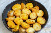 Фото приготовления рецепта: Картошка с кабачками, болгарским перцем и сыром - шаг №12