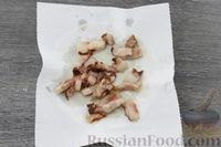 Фото приготовления рецепта: Куриные ножки, тушенные с грибами, беконом и яблочным уксусом - шаг №3