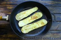 Фото приготовления рецепта: Жареные рулетики из баклажанов с сыром - шаг №7