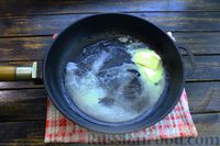Фото приготовления рецепта: Яблоки, фаршированные рисом и зеленью, запечённые в духовке - шаг №4
