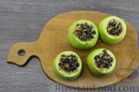 Фото приготовления рецепта: Яблоки, запечённые с черносливом и имбирём - шаг №8