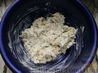 Фото приготовления рецепта: Закусочные ватрушки с сырно-чесночной начинкой - шаг №13