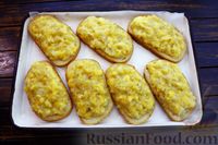Фото приготовления рецепта: Горячие бутерброды с жареным луком, сыром и свежими помидорами - шаг №14