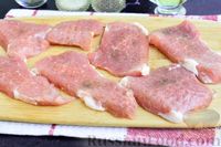 Фото приготовления рецепта: Отбивные из свинины в яблочном кляре - шаг №2
