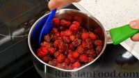 Фото приготовления рецепта: Вишнёвый или клюквенный соус (джем) со специями - шаг №13