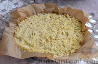 Фото приготовления рецепта: Сбричолата с яблоками (итальянский насыпной пирог) - шаг №11