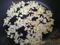 Фото приготовления рецепта: Тушёная тыква с копчёной грудинкой - шаг №4