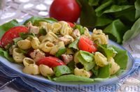 Фото приготовления рецепта: Салат с курицей, макаронами и помидорами - шаг №15