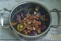 Фото приготовления рецепта: Сливовое варенье с миндалём (на зиму) - шаг №4