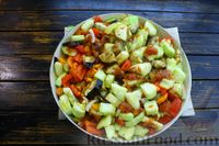 Фото приготовления рецепта: Овощное рагу с кабачками и баклажанами (в духовке) - шаг №14