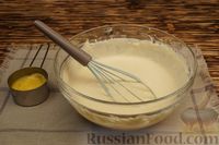 Фото приготовления рецепта: Заливной пирог с мясным фаршем и баклажанами - шаг №14