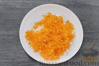 Фото приготовления рецепта: Яйца, фаршированные морковью и плавленым сыром - шаг №3
