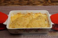 Фото приготовления рецепта: Куриное филе, запечённое со сливочно-горчичным соусом и сыром - шаг №8