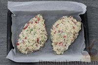 Фото приготовления рецепта: Рыба, запечённая с помидорами, яйцами и сыром - шаг №10