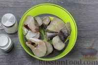 Фото приготовления рецепта: Жареная рыба в кисло-сладком соусе - шаг №2