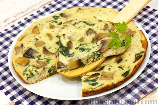 Омлет с грибами и сыром на завтрак: быстрый рецепт