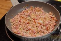 Фото приготовления рецепта: Картофельный суп "Тертюха" с копчёной грудинкой и сливками - шаг №13