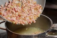 Фото приготовления рецепта: Картофельный суп "Тертюха" с копчёной грудинкой и сливками - шаг №14