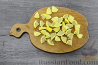 Фото приготовления рецепта: Творожная запеканка с бананом и лимоном (без яиц, муки и манки) - шаг №2